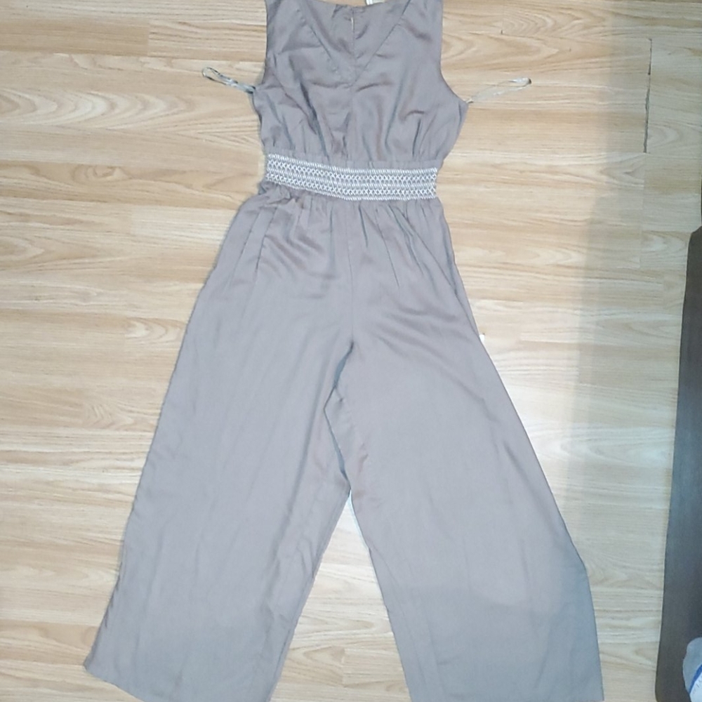 Ladies never worn beige jumper M